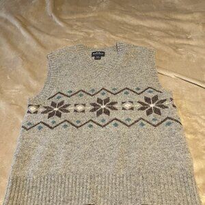Woolrich Large Gray 100% Wool Snowflake Pattern Sweater Vest, EUC